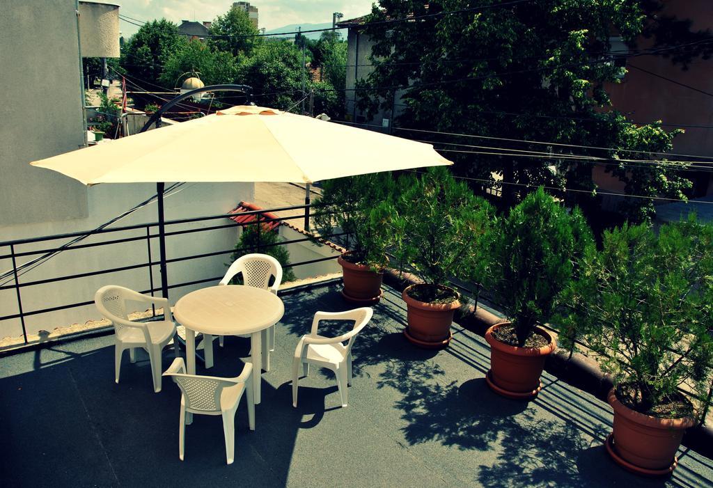 10 Coins Hostel & Tours Sofia Exterior foto